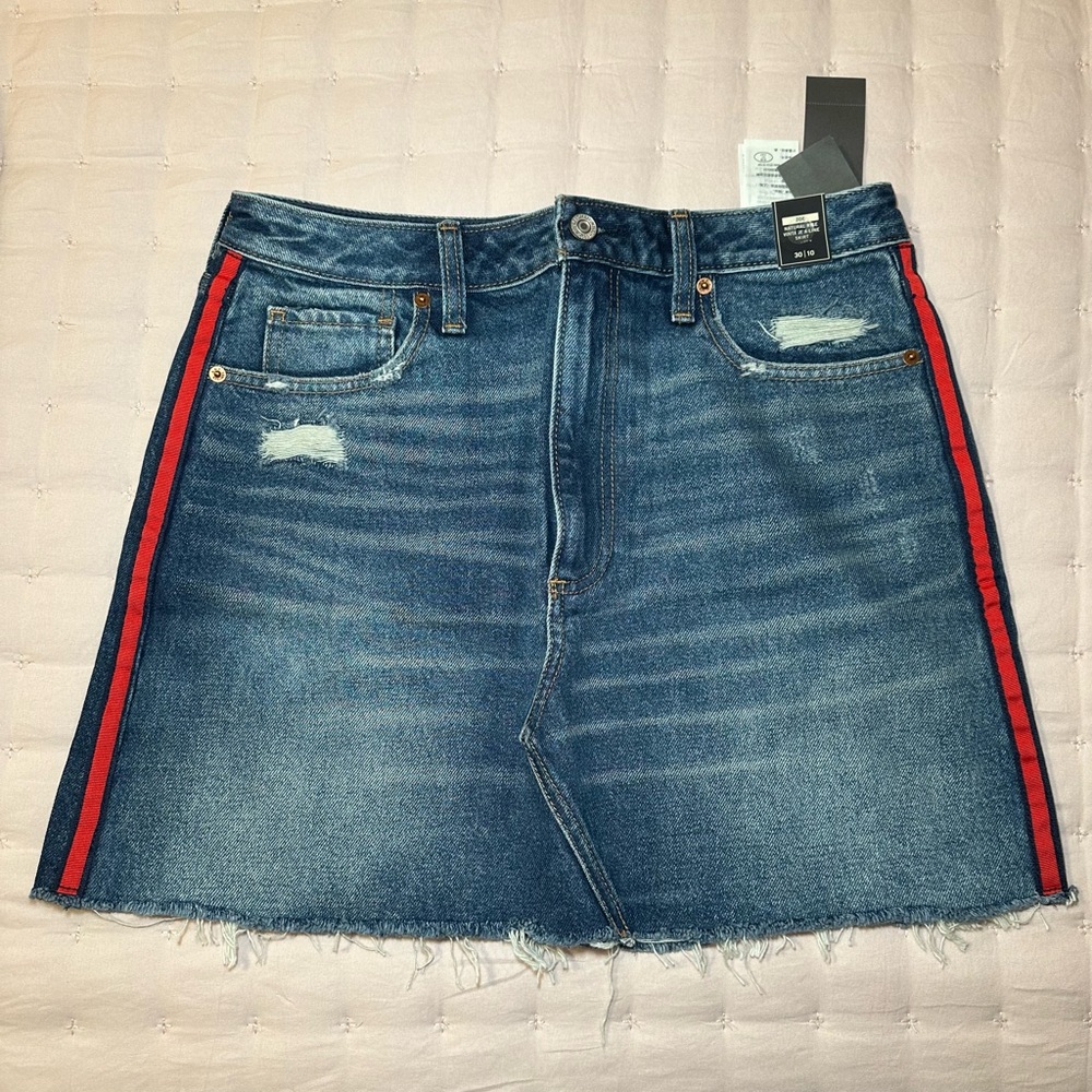 Abercrombie & Fitch Red and Black A-Line Mini Skirt